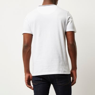 White oriental print t-shirt